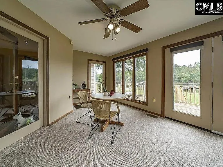 3 bed, 2450 sqft, $3,000 — Photo 3