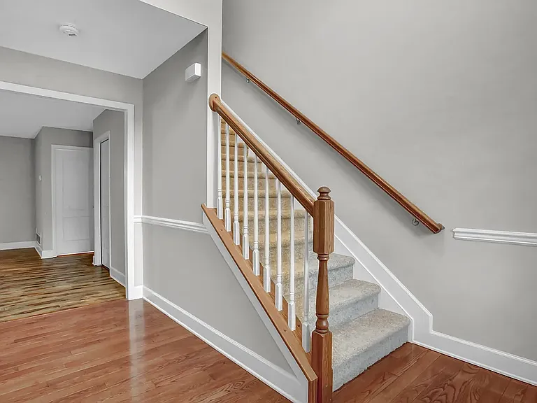 20 Lismore Pl — Photo 4