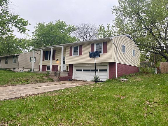 2nd image of 18300 E 18th Ter N