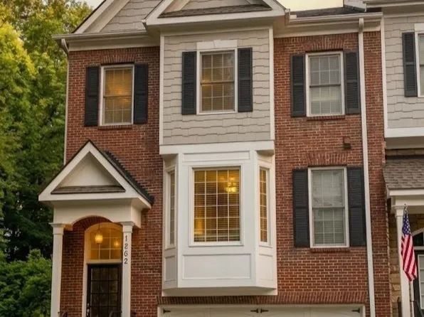 1262 Brickton Dr NW, Atlanta, GA 30318