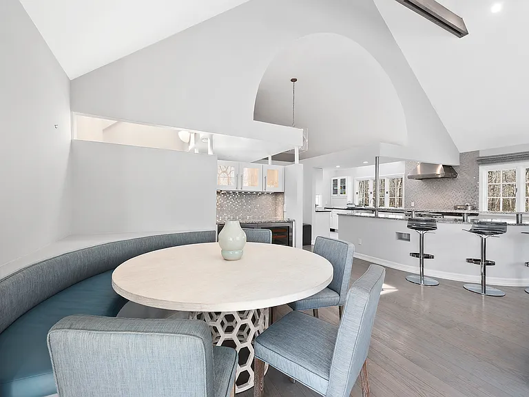 535 Old Sag Harbor Rd — Photo 15