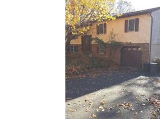 1199 Payne Rd, Green Lane, PA 18054