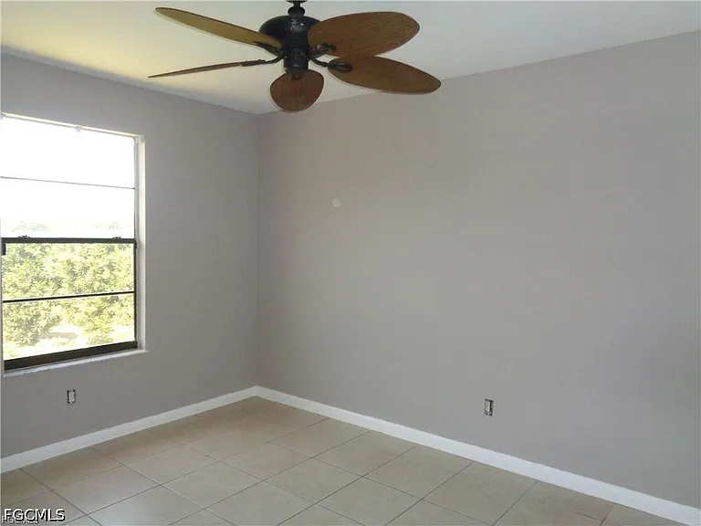 1510 SW 8th Pl — Photo 17