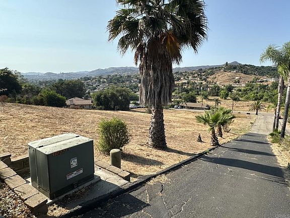 2nd image of 3009 Reed Rd