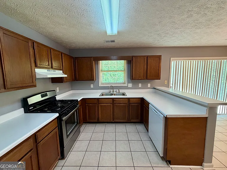 105 Waterford Way — Photo 8