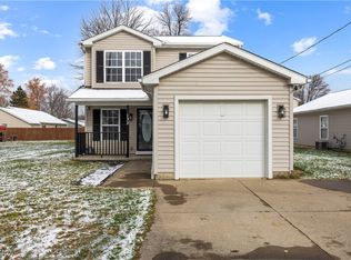 132 Warden Ave, Elyria, OH 44035