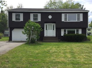 374 Howard St, Bangor, ME 04401