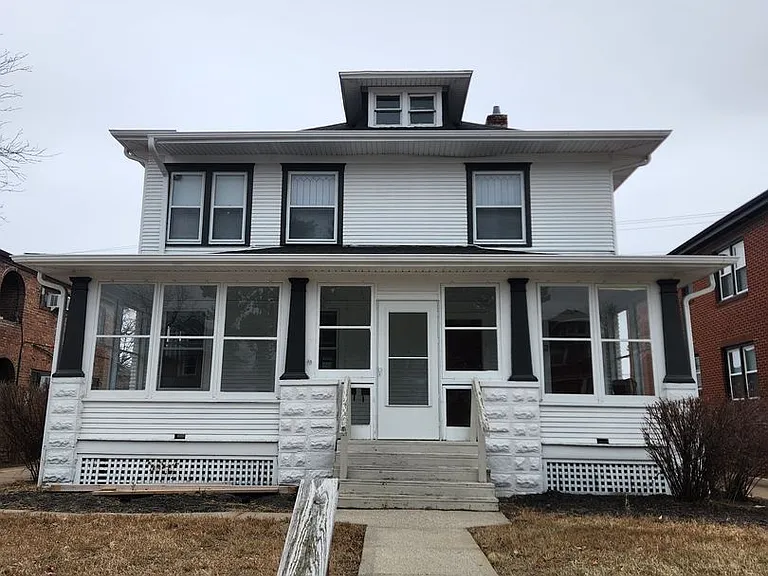 4907 Underwood Ave — Photo 1