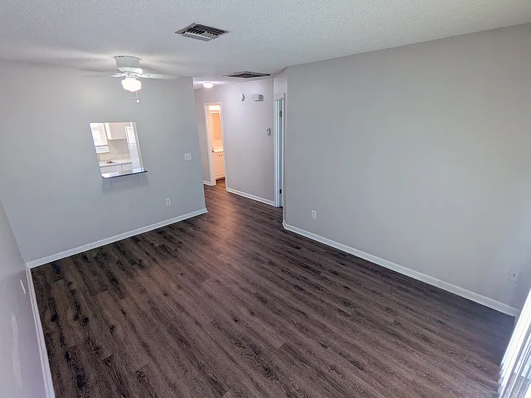 3031-3045 Springfield Ln #3033 — Photo 6