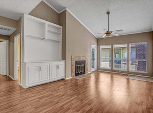 807 W 25th St APT 307, Austin, TX 78705