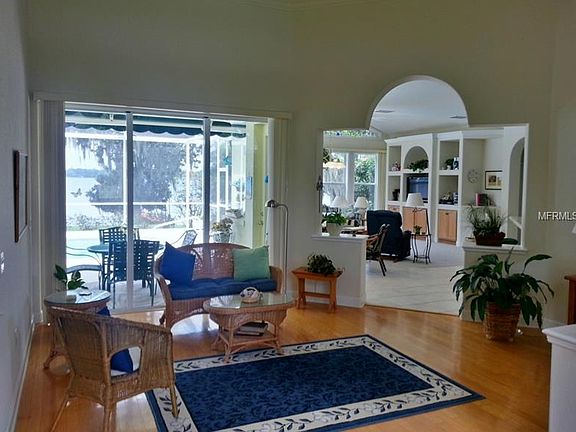4th image of 224 Ruby Lake Ln