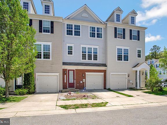 3rd image of 43531 Wild Iris St