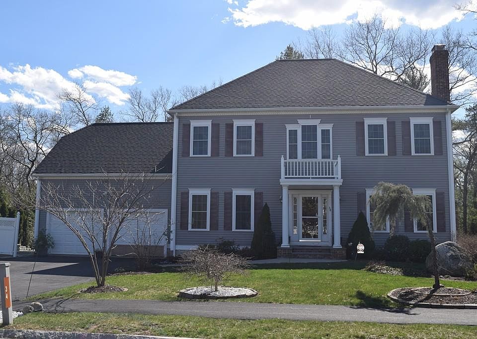 1st image of 34 Paddock Dr