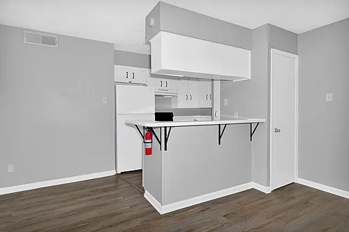 Carolyn Court Apartments Photo 1