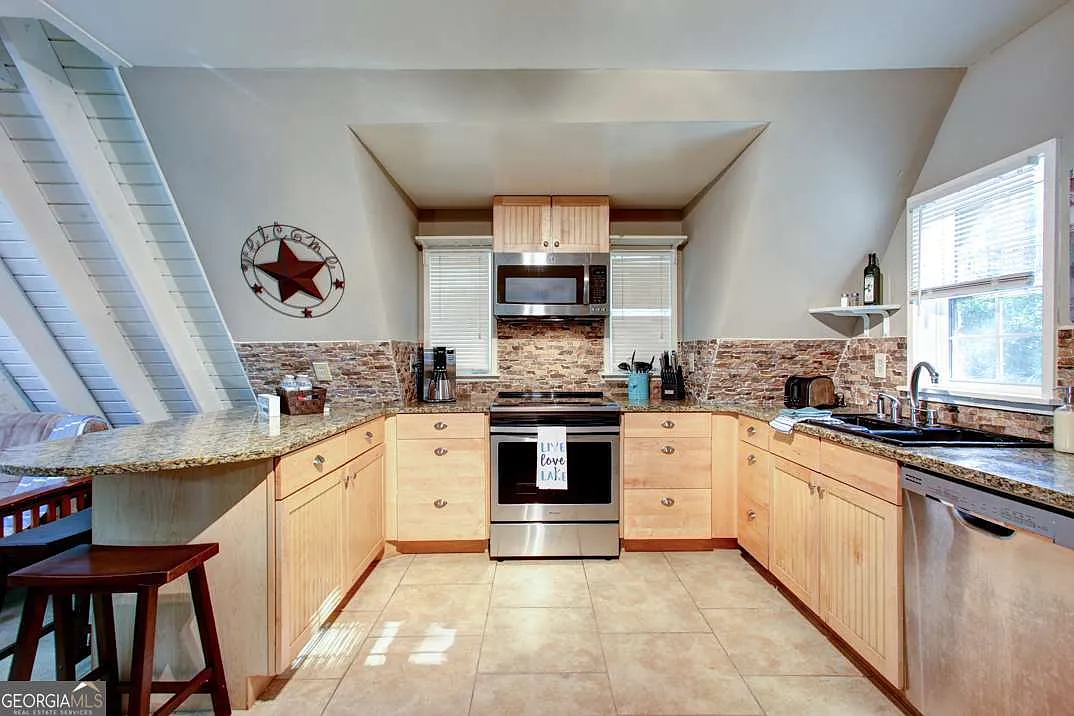 1 bed, 1.0 bath, 1000 sqft, $2,950 — Photo 4