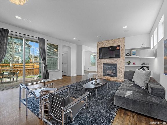 3rd image of 9063 E 36th Avenue