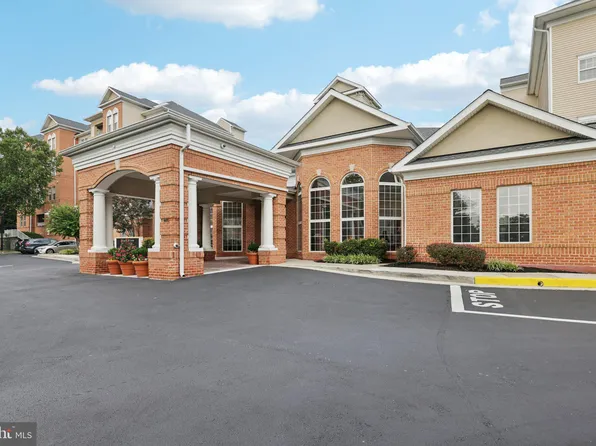 400 Symphony Cir Unit 455D, Cockeysville, MD 21030