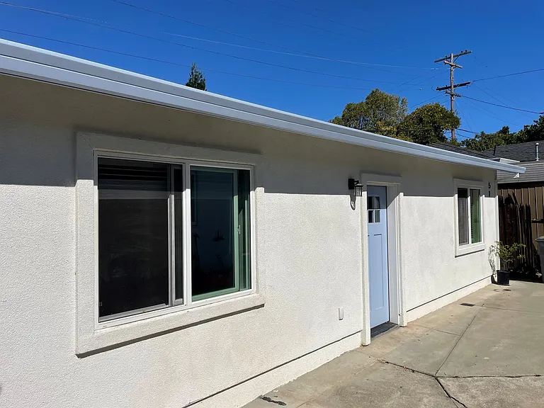 51 N Camino Alto — Photo 1