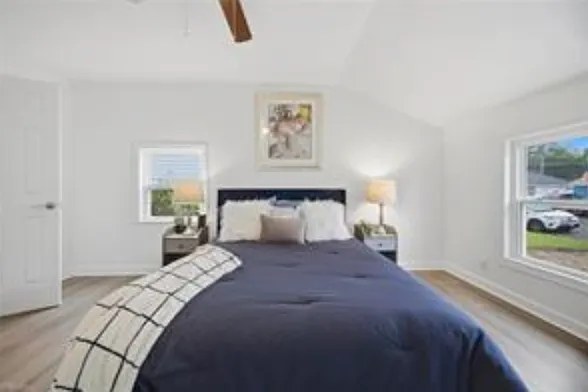 2521 Lynnriver Dr — Photo 9