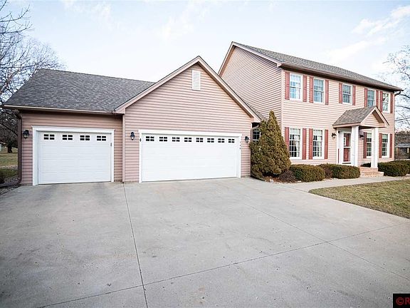 2nd image of 148 Fairway Dr