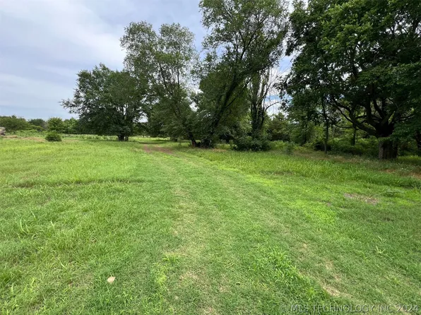 1114 Tower Rd, Ada, OK 74820