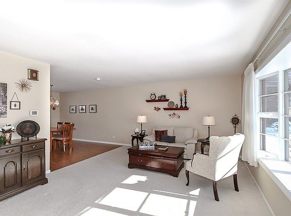 4th image of 3933 N Firestone Ln