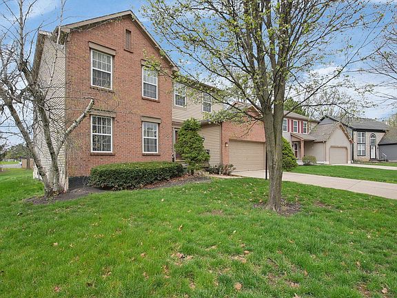 3rd image of 585 Tall Oaks Dr