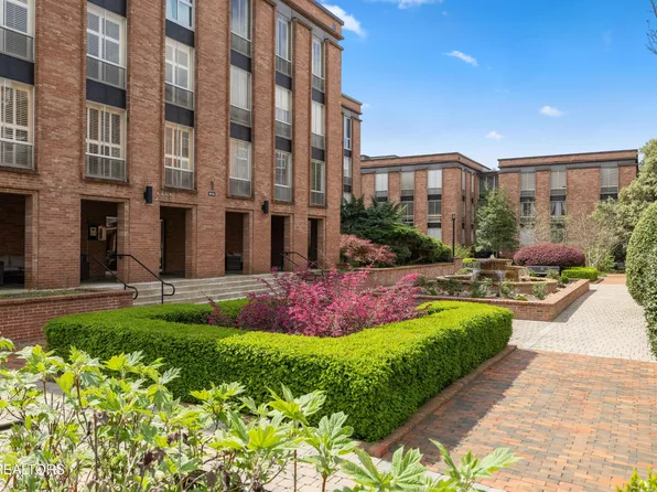 1400 Kenesaw Ave APT 11J, Knoxville, TN 37919