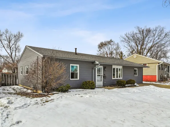 416 Concord Dr, Streamwood, IL 60107