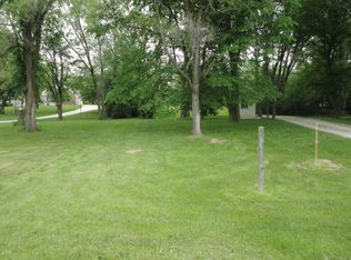 S86W19756 Woods Rd, Muskego, WI 53150