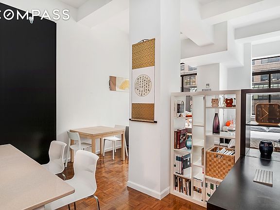 5th image of 310 E 46th St APT 15U