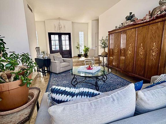 4th image of 7433 El Morro Rd NE