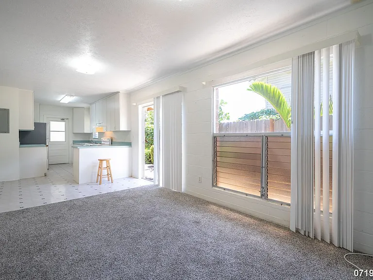 3463 Keanu St — Photo 4