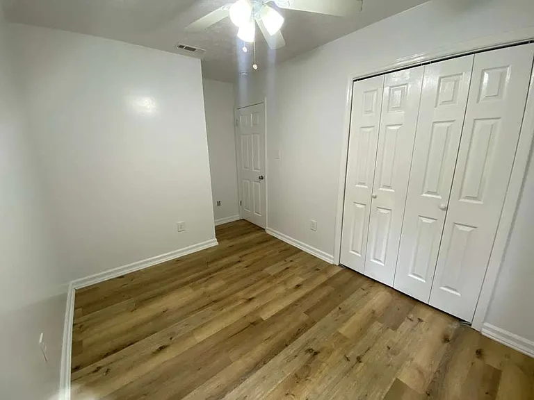 5 E Pinecrest Dr #302 — Photo 7