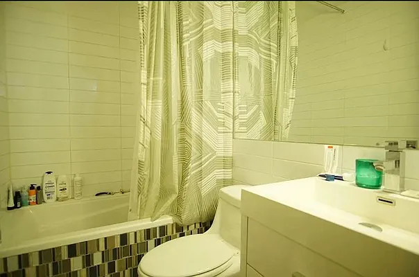 Rented by Lockbox Realty | media 19