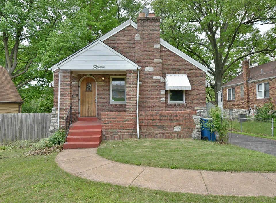 1st image of 15 N Hartnett Ave