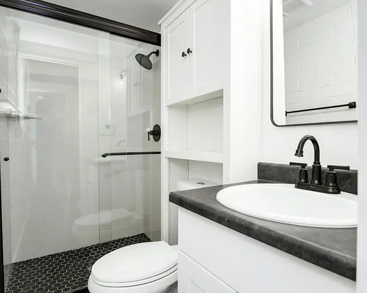 802 E Monroe Ave — Photo 5