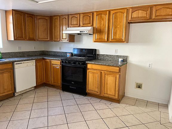 3rd image of 3906 Baldwin Park Blvd