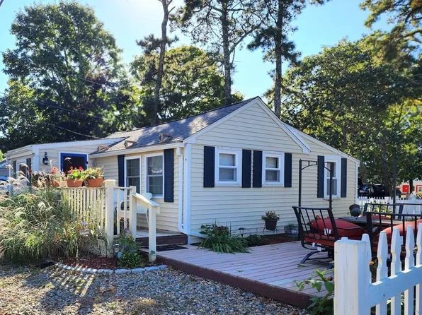 262 Old Wharf Rd #111, Dennis Port, MA 02639