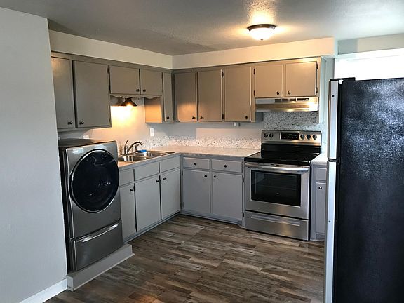 3rd image of 407 E Smith St #1