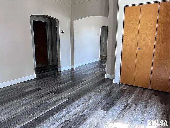 2829 E Sangamon Ave — Photo 33