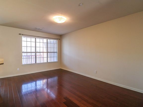 5th image of 2540 Jacobson Dr