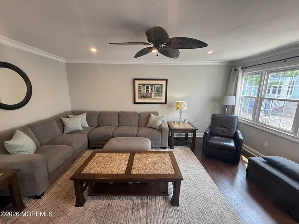 1201 Ocean Ave APT 6, Sea Bright, NJ 07760