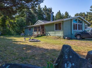 3760 Sea Mist Ave, Depoe Bay, OR 97341