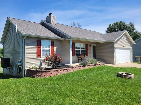 802 Big Red Ct, Warrenton, MO 63383