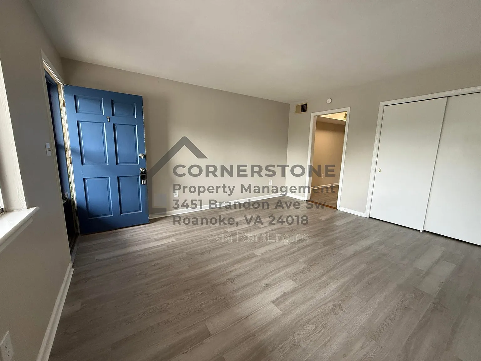 1 bed, 1.0 bath, 528 sqft, $880 — Photo 3