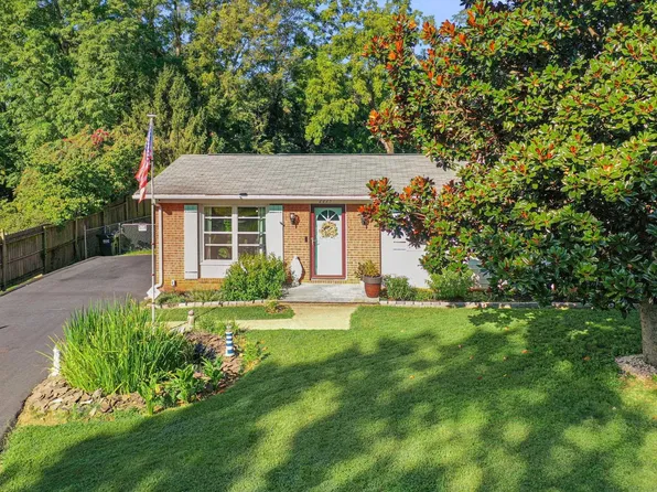 2225 Williamsburg Rd, Charlottesville, VA 22901