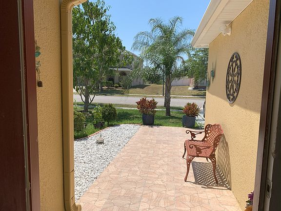 4th image of 2346 Walnut Canyon Dr