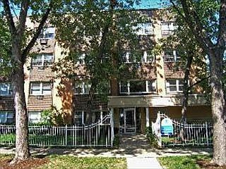 5th image of 1930 W Estes Ave APT 404