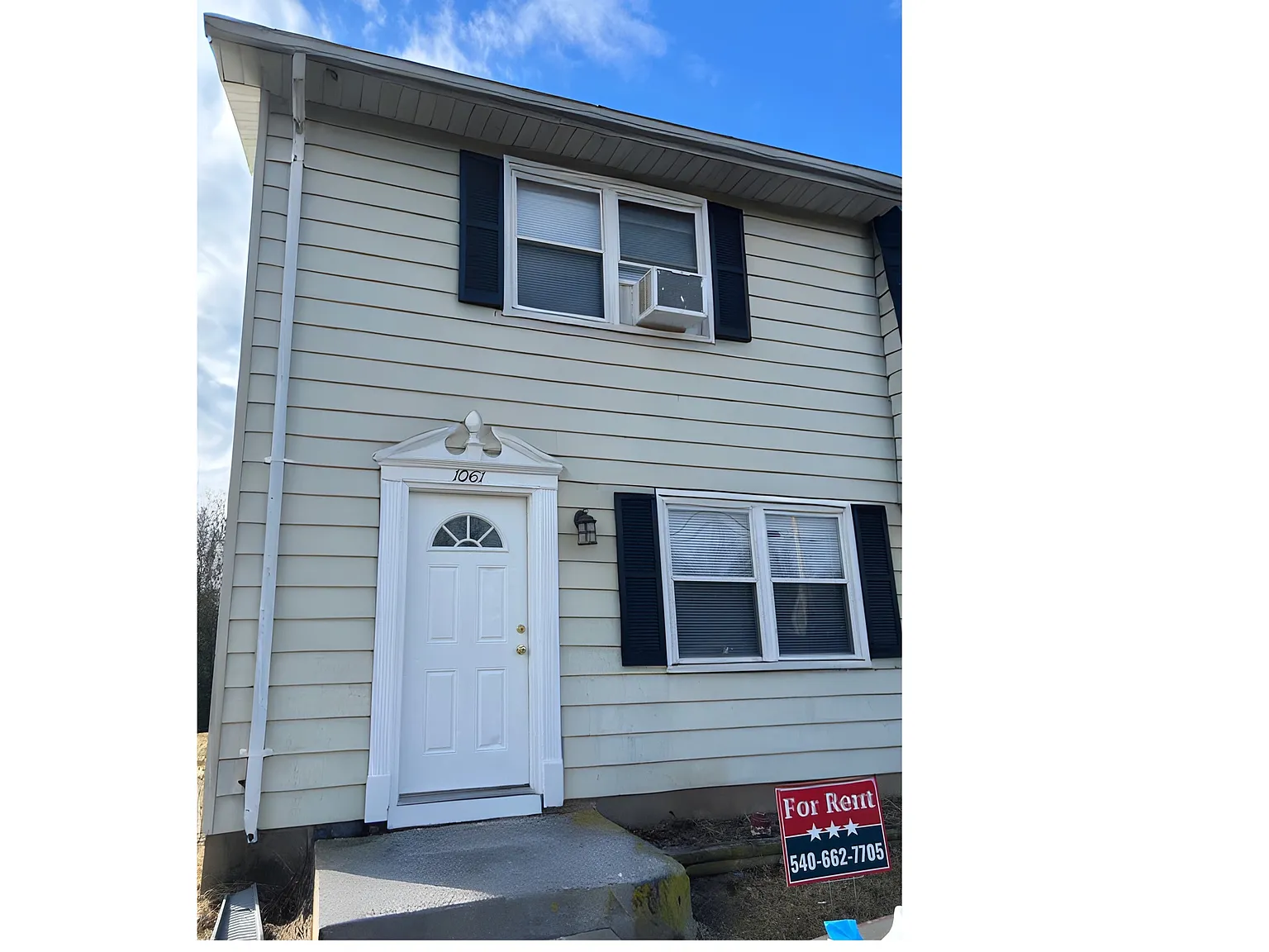 1061 Filbert St photo 1